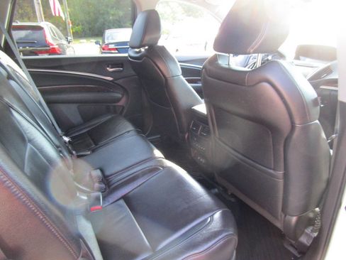 Used 2017 Acura MDX SH-AWD w/ Technology Package image 17