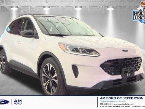 Used 2022 Ford Escape SE w/ SE Sport Appearance Package FWD image 1