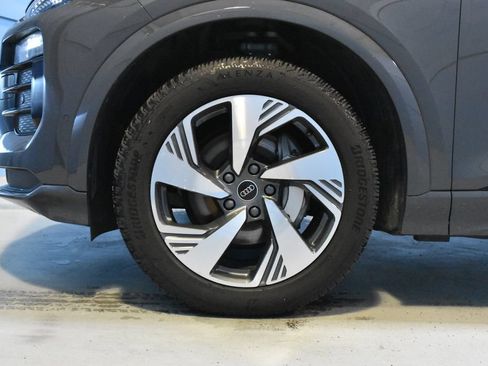 Used 2025 Audi Q6 e-tron Premium Plus AWD/4WD image 23