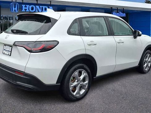 Certified 2024 Honda HR-V LX image 8