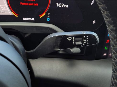 Used 2021 Porsche Taycan image 24