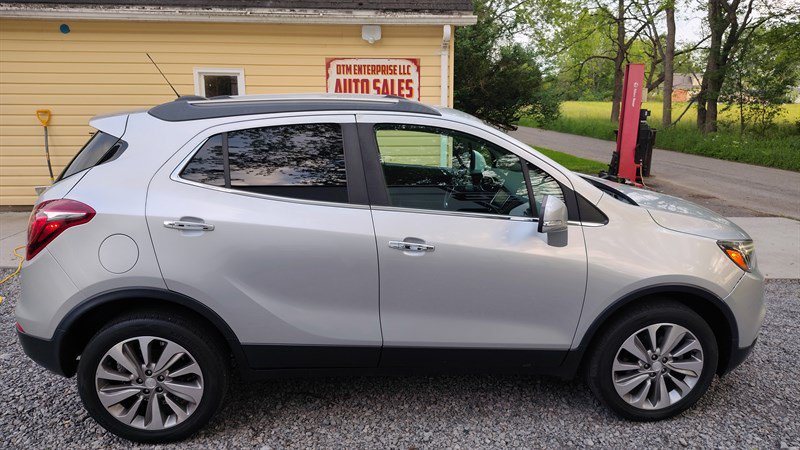 Used 2018 Buick Encore Preferred AWD/4WD image 3