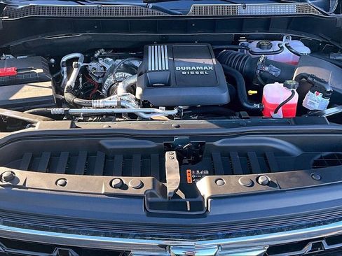 New 2026 Chevrolet Silverado 1500 LT w/ Z71 Off-Road Package image 9