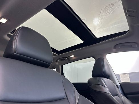 Used 2023 Nissan Murano Platinum w/ Cargo Package image 16