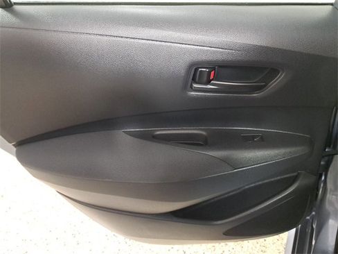 Used 2023 Toyota Corolla LE image 14