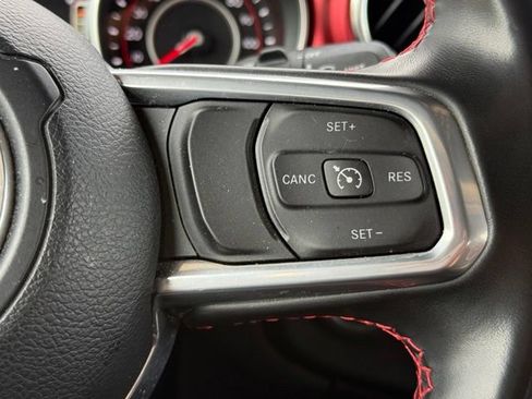 Used 2022 Jeep Wrangler Unlimited Rubicon w/ LED Lighting Group AWD/4WD image 27