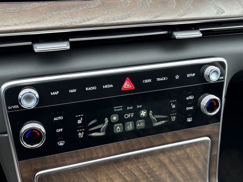 New 2026 Genesis GV80 3.5T Prestige AWD/4WD image 18