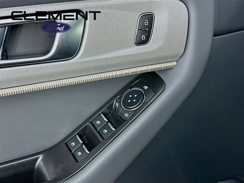 New 2026 Ford Explorer Active image 23