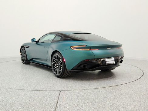 Used 2024 Aston Martin DB12 Coupe RWD image 8