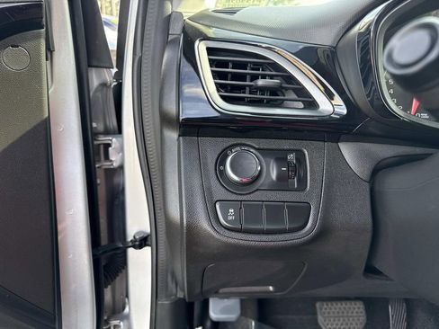 Used 2020 Chevrolet Spark LT image 28