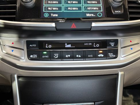 Used 2015 Honda Accord EX-L image 28