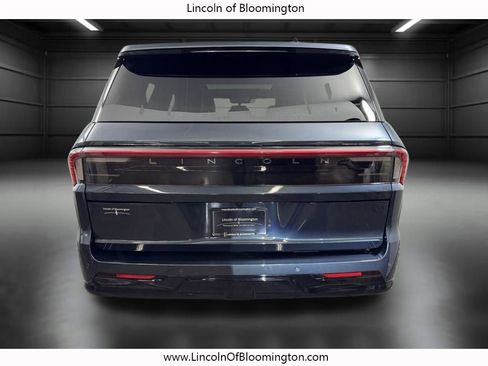 Certified 2025 Lincoln Navigator L Reserve w/ Jet Appearance Package AWD/4WD image 7