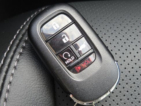 Certified 2025 Honda HR-V EX-L image 34