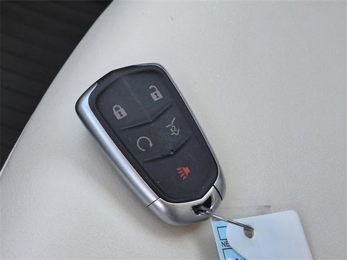 Used 2021 Cadillac XT6 Premium Luxury image 37