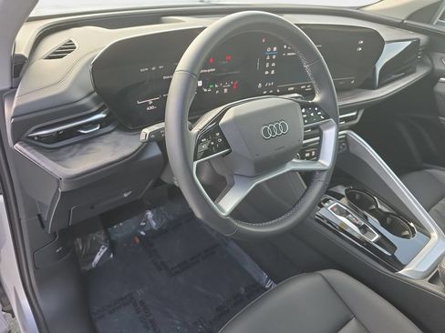Certified 2025 Audi Q5 Premium w/ Premium Plus AWD/4WD image 22