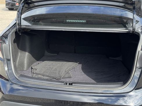 Used 2024 Toyota Corolla LE image 31