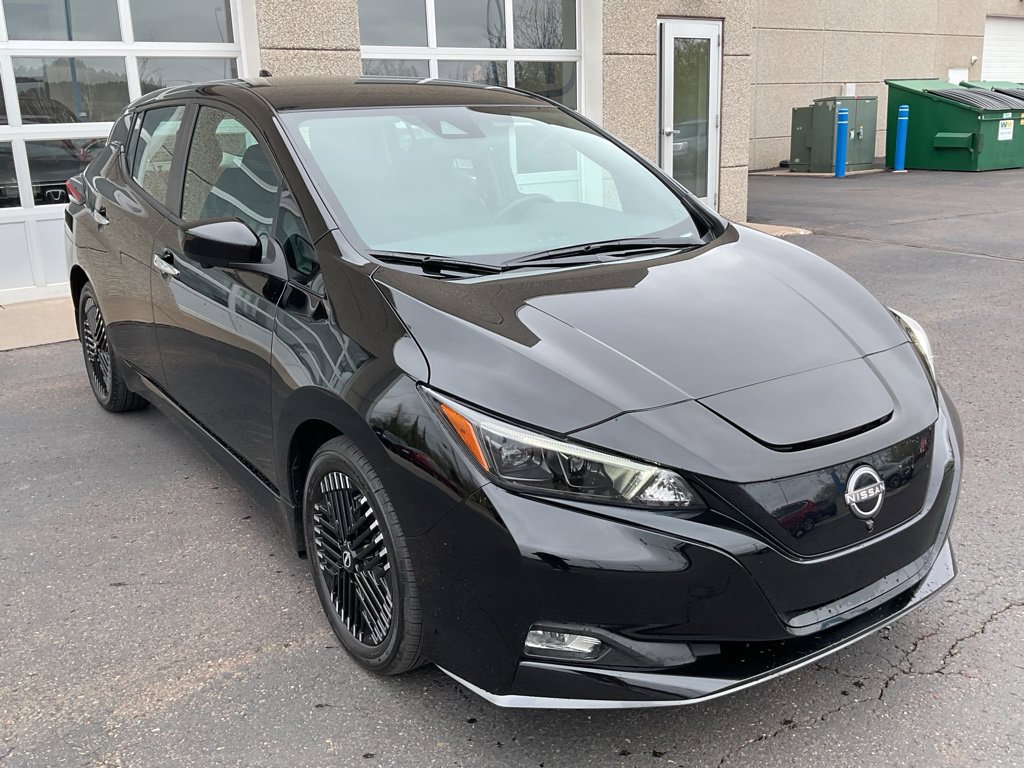 Used 2025 Nissan Leaf SV Plus FWD image 3