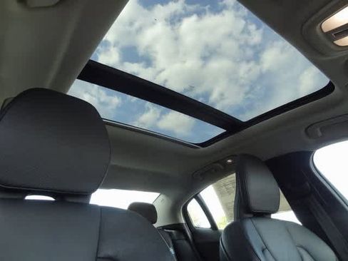 Used 2024 Volvo S60 B5 Plus image 15