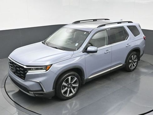Certified 2024 Honda Pilot Touring image 29