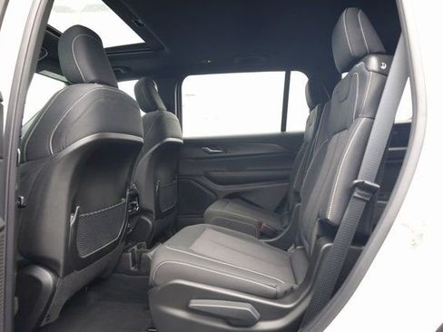 Used 2025 Jeep Grand Cherokee L Laredo w/ Luxury Tech Group I image 24