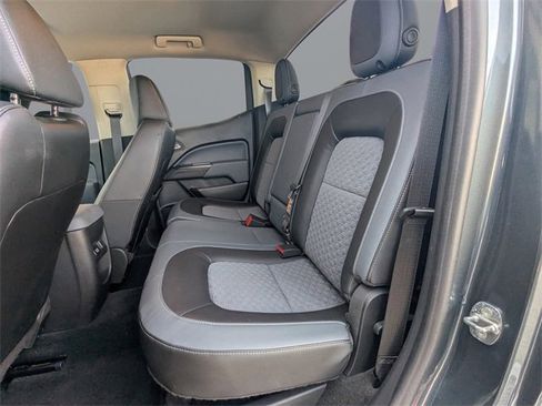 Used 2015 Chevrolet Colorado Z71 image 13