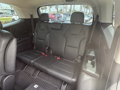 Used 2024 Kia Telluride S AWD/4WD image 11