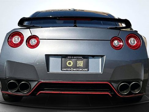 Used 2015 Nissan GT-R Premium AWD/4WD image 5