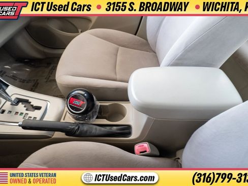 Used 2011 Toyota Corolla LE FWD image 11