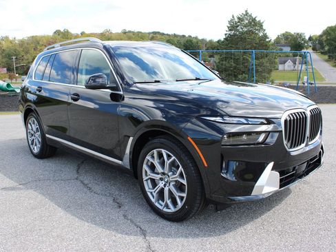 New 2026 BMW X7 xDrive40i w/ Executive Package image 2
