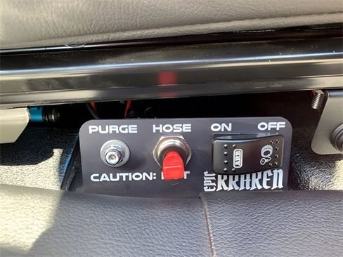 New 2024 Jeep Gladiator Rubicon w/ Technology Group image 37