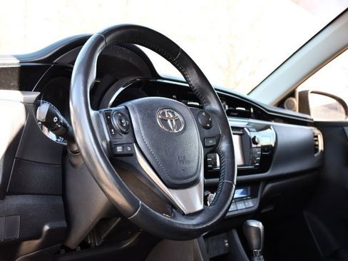 Used 2014 Toyota Corolla S image 11