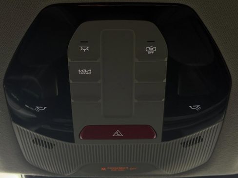 Used 2025 Kia K4 FWD image 81