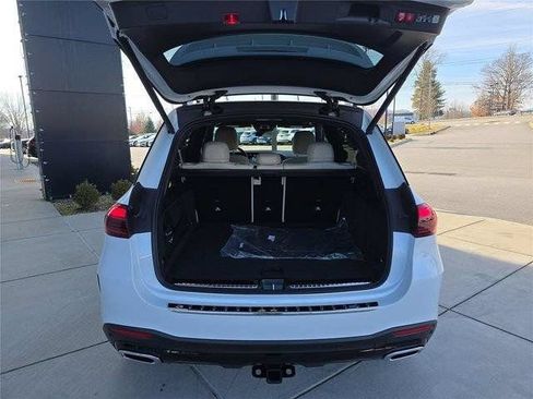 Certified 2025 Mercedes-Benz GLE 450 4MATIC image 6