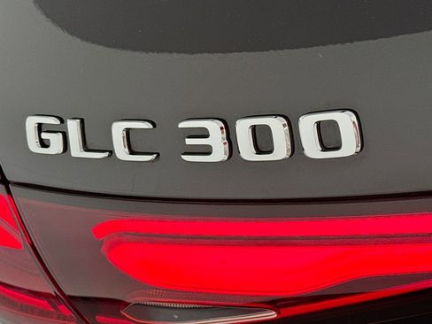 Certified 2024 Mercedes-Benz GLC 300 image 9