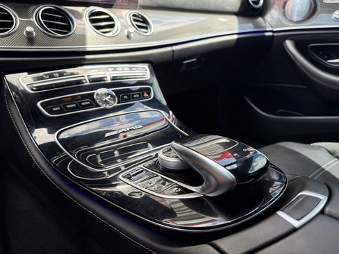 Used 2019 Mercedes-Benz E 63 AMG S image 31