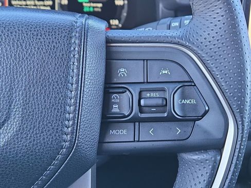 Used 2025 Toyota 4Runner TRD Off-Road Premium image 23