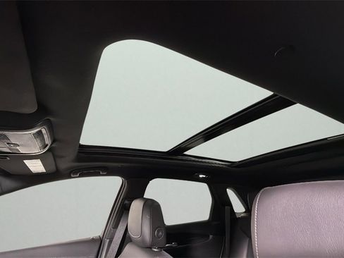 Used 2025 Cadillac XT5 Premium Luxury image 41