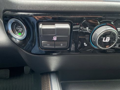 Used 2024 Chevrolet Silverado 1500 RST w/ Convenience Package II image 34