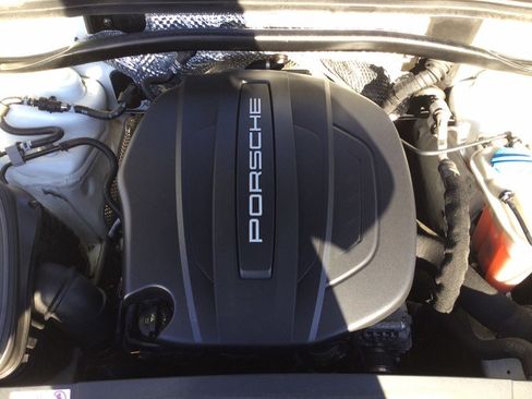 Used 2018 Porsche Macan Sport Edition image 26