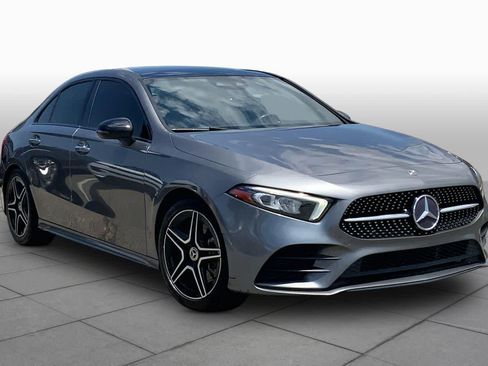 Used 2019 Mercedes-Benz A 220 image 3