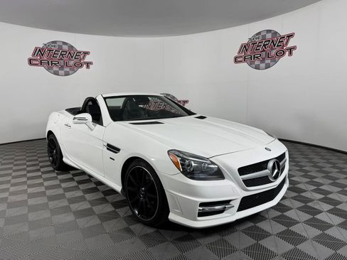 Used 2015 Mercedes-Benz SLK 250 image 16