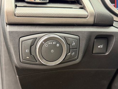 Certified 2020 Ford Fusion SE w/ Equipment Group 151A FWD image 27