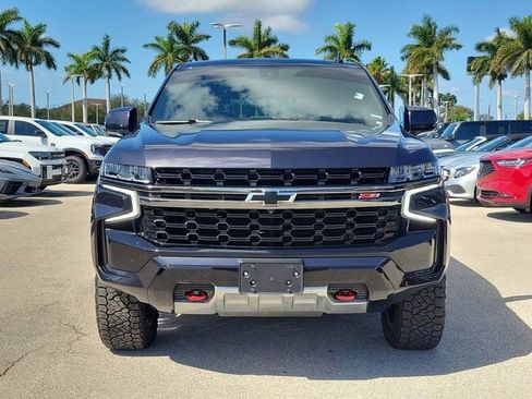 Used 2022 Chevrolet Tahoe Z71 w/ Luxury Package image 2