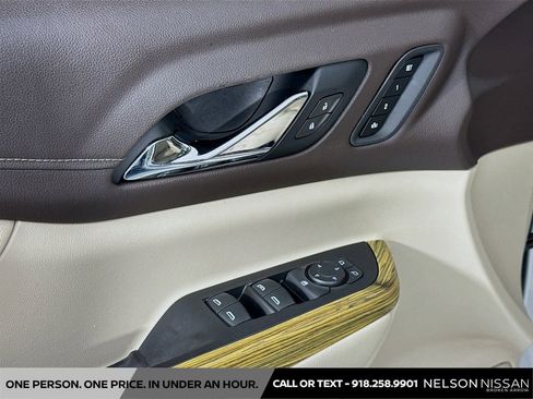 Used 2019 GMC Acadia Denali AWD/4WD image 18
