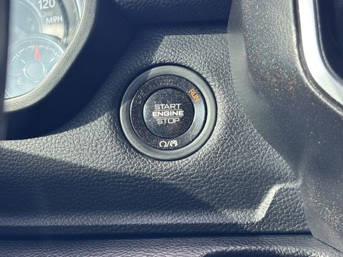 Used 2020 RAM 1500 Laramie image 12