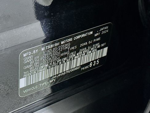 Used 2024 Mitsubishi Outlander SE AWD/4WD image 12