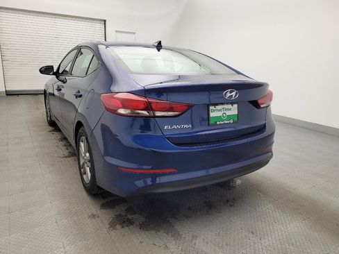 Used 2017 Hyundai Elantra SE FWD image 6