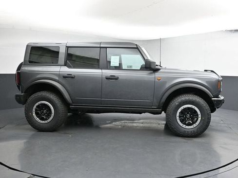 New 2025 Ford Bronco Badlands w/ Sasquatch Package AWD/4WD image 13