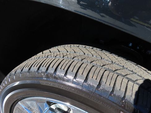 Used 2018 GMC Yukon XL Denali w/ Denali Ultimate Package image 14