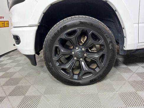 Used 2022 RAM 1500 Limited w/ Night Edition image 10